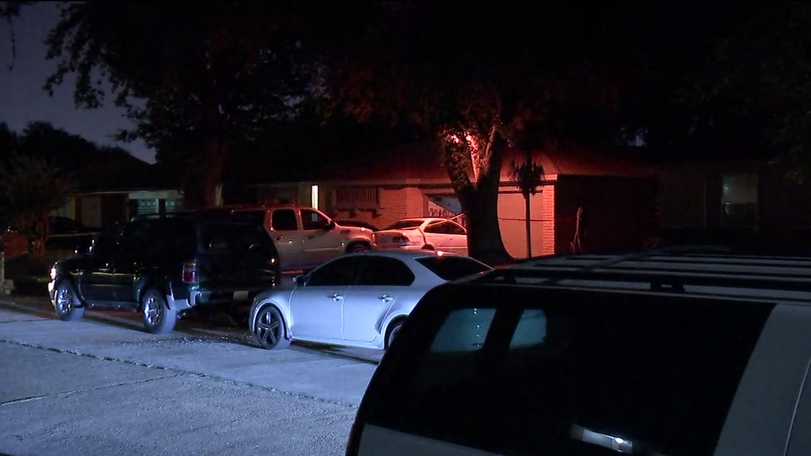 HPD 1 injured in apparent driveby shooting in southwest Houston