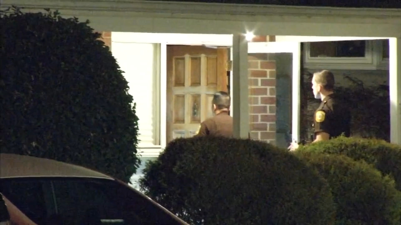 Police: Homeowner shoots burglar breaking into Del. home