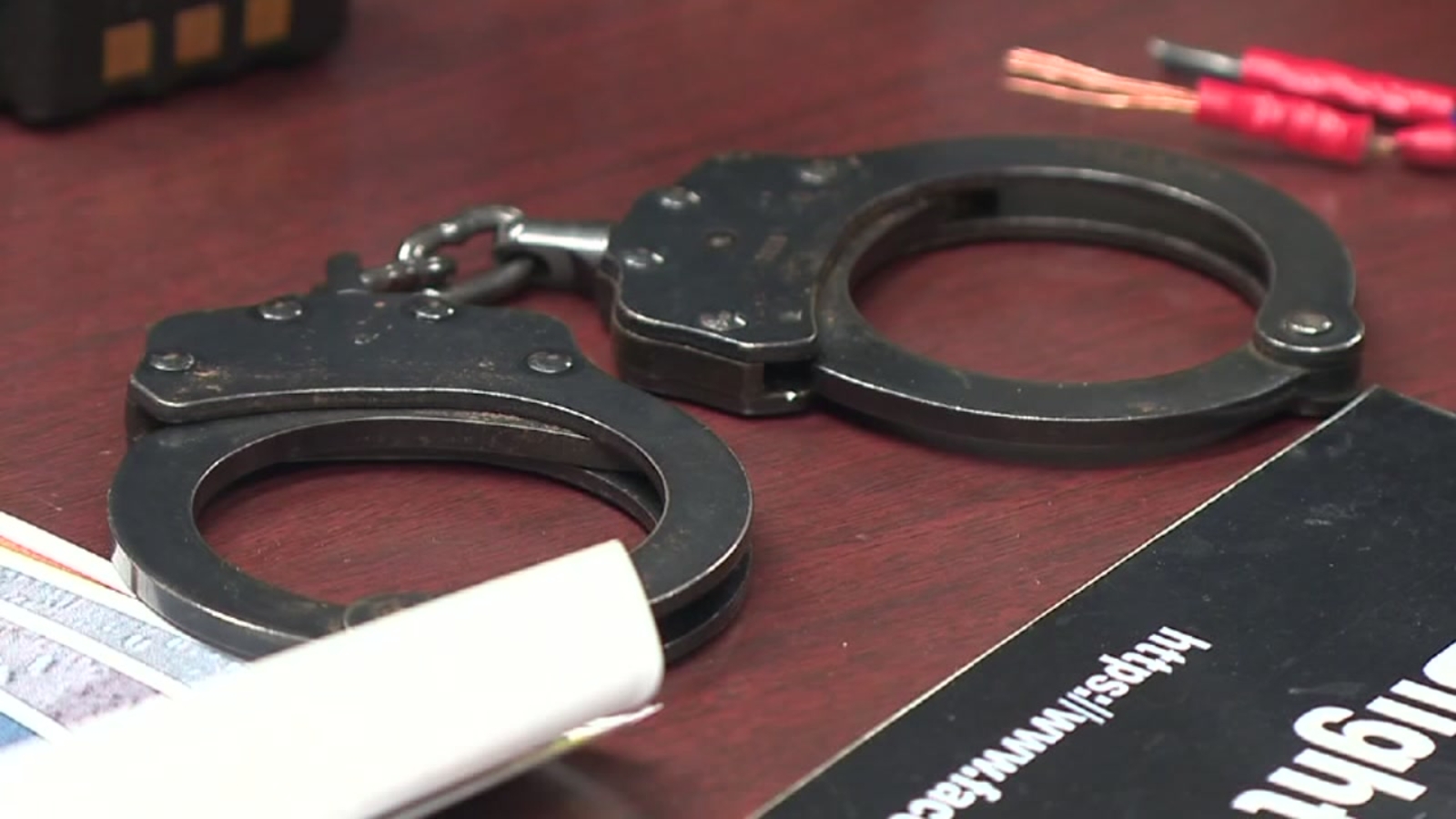 Fake police officers arrested by the real ones in Michigan - ABC13 Houston