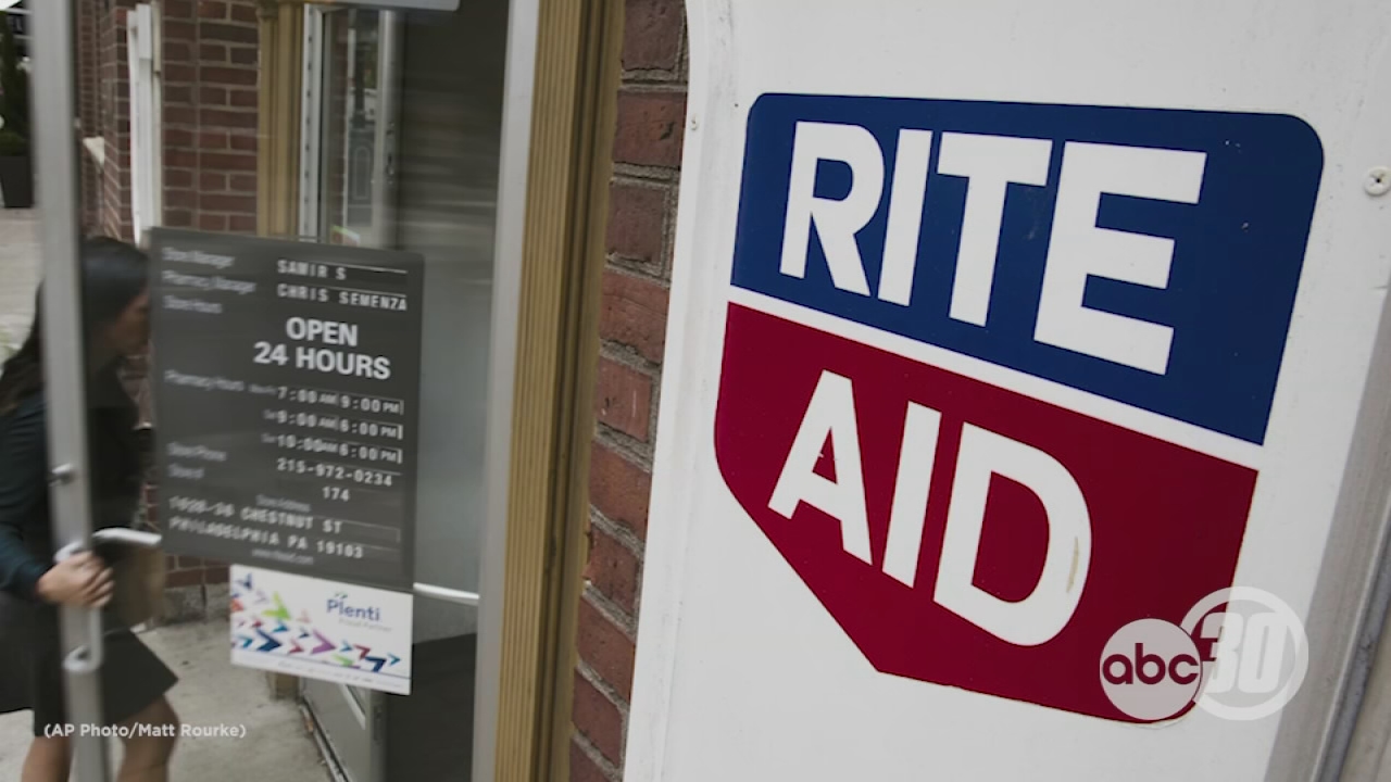 Rite-Aid blasts Barry Manilow to shoo loiterers