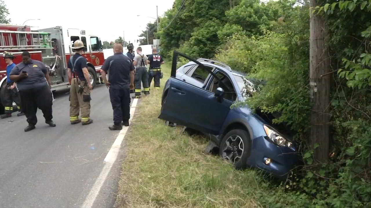 1 person hurt in vehicle crash in Delaware