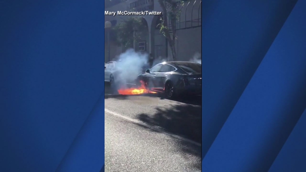 VIDEO: Tesla bursts into flames in Los Angeles