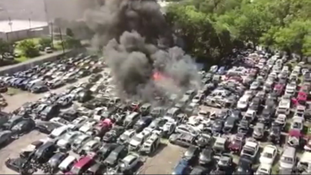 15 cars erupt in flames at Pasadena auto parts business
