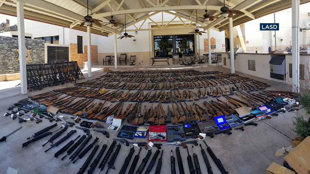 Deputies seize 550 guns from Agua Dulce felon