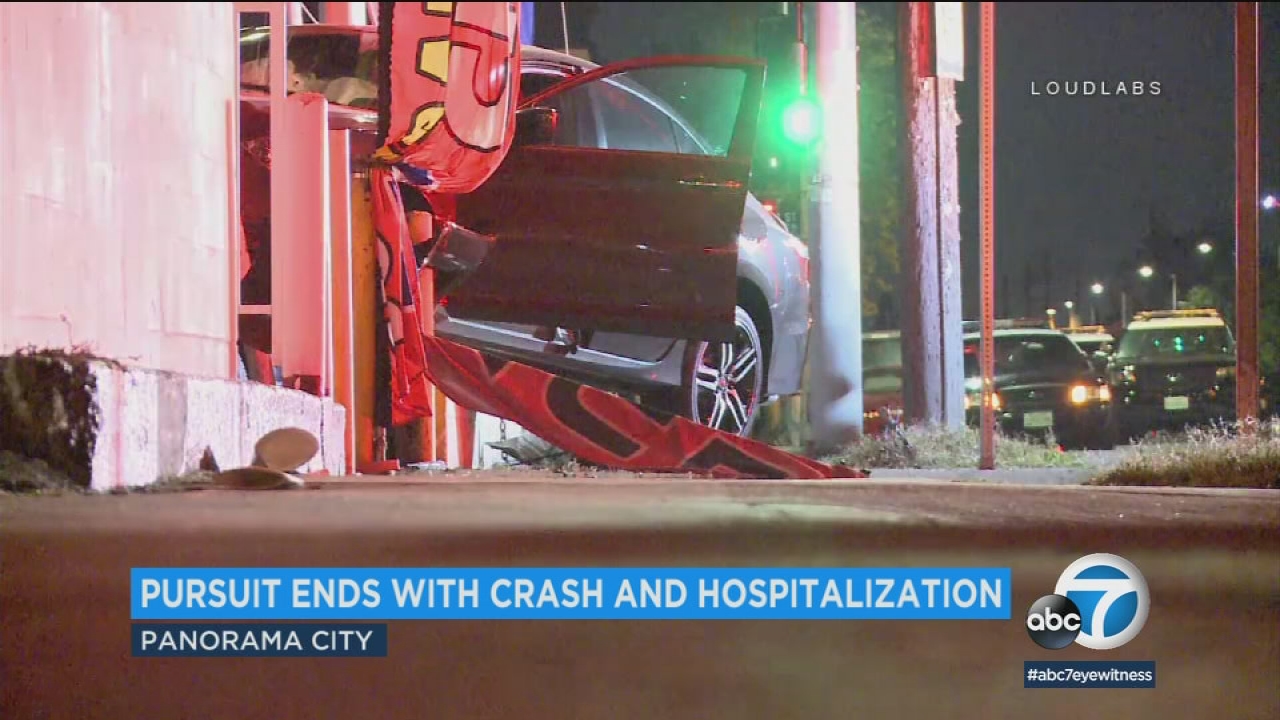 Girl crashes car after police chase in Panorama City - ABC7 Los Angeles