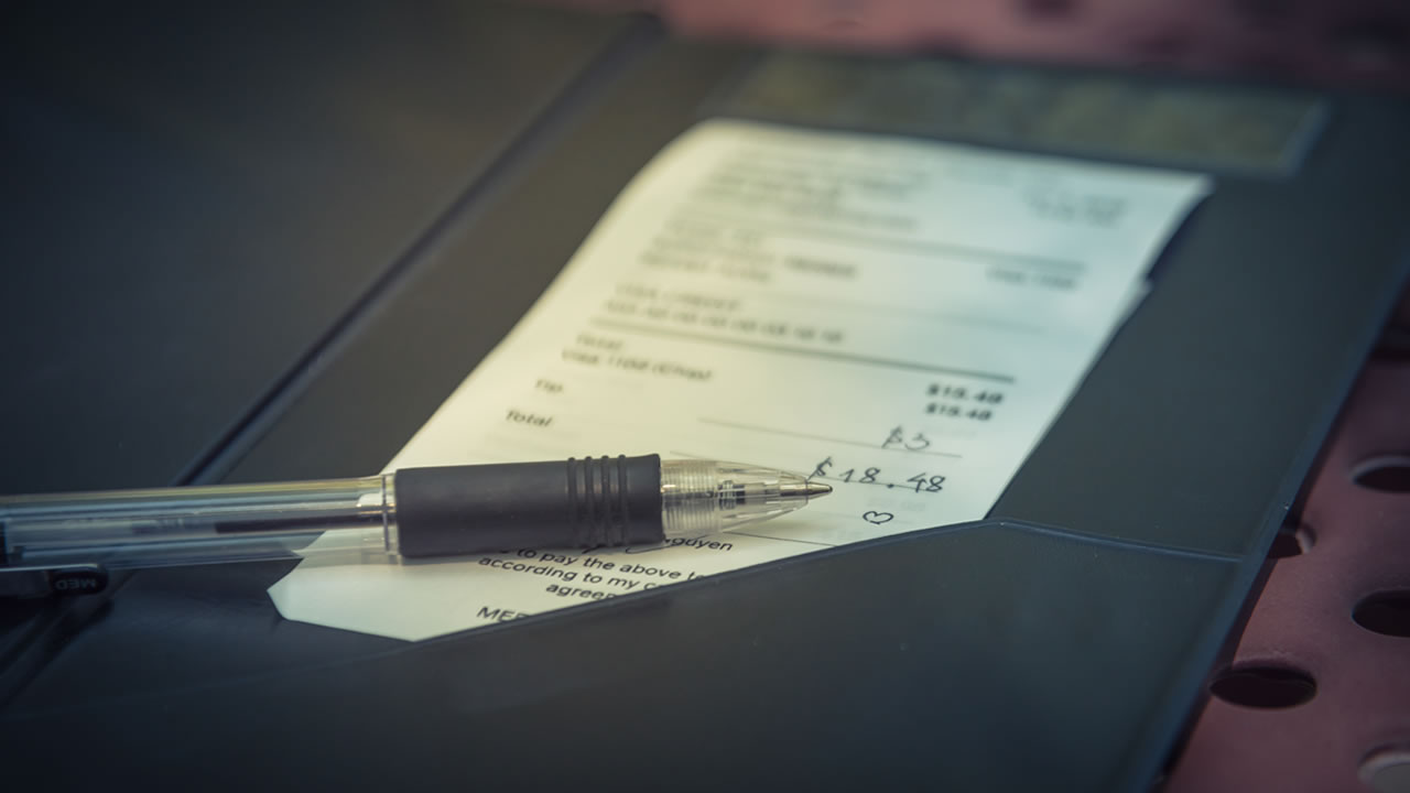 Study says millennials are the worst tippers