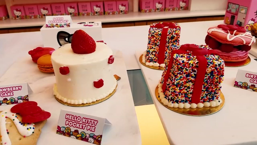 Hello Kitty fans gather at opening new café in San Jose