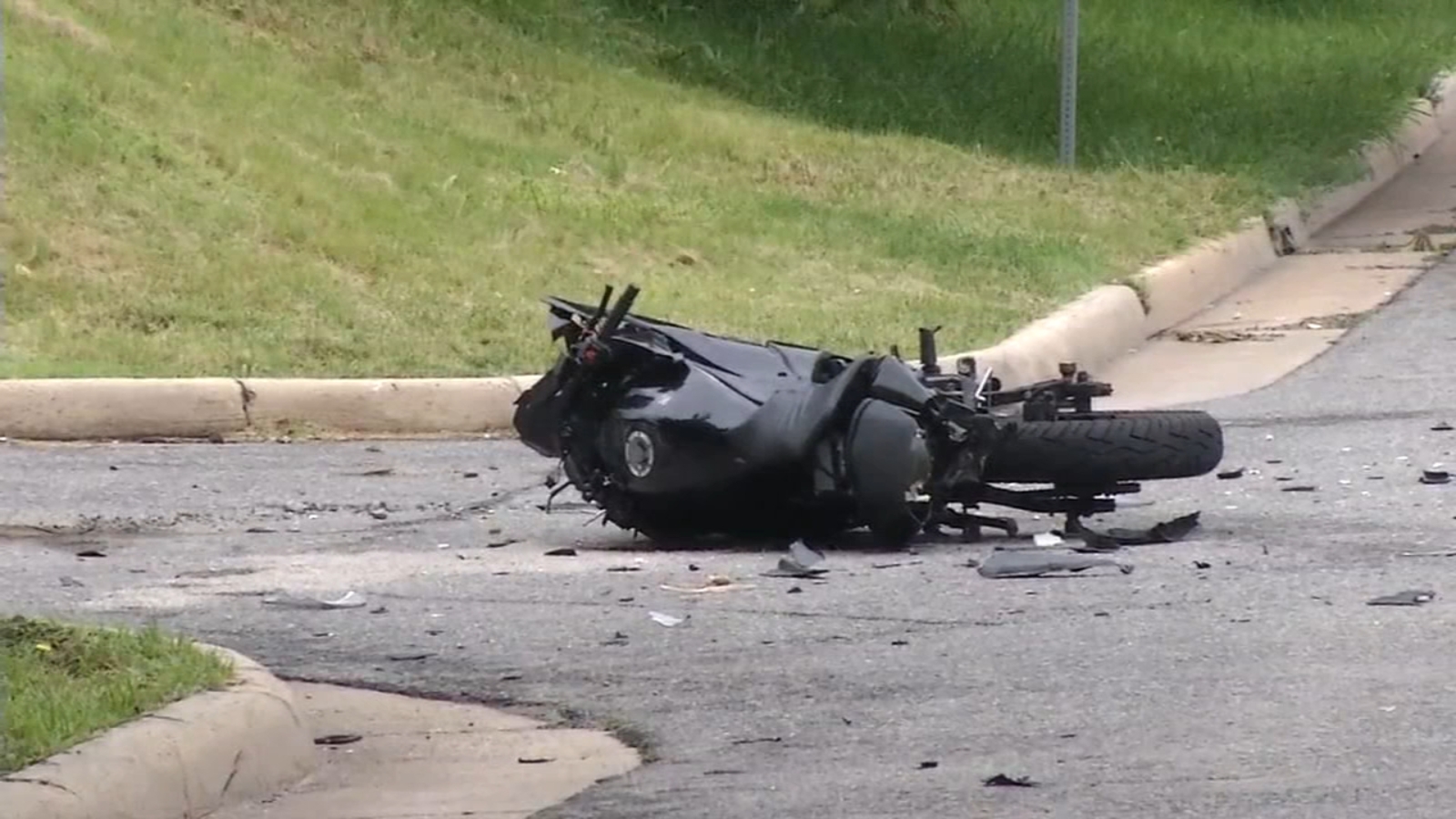 Man critical after motorcycle crash in Wilmington - 6abc Philadelphia