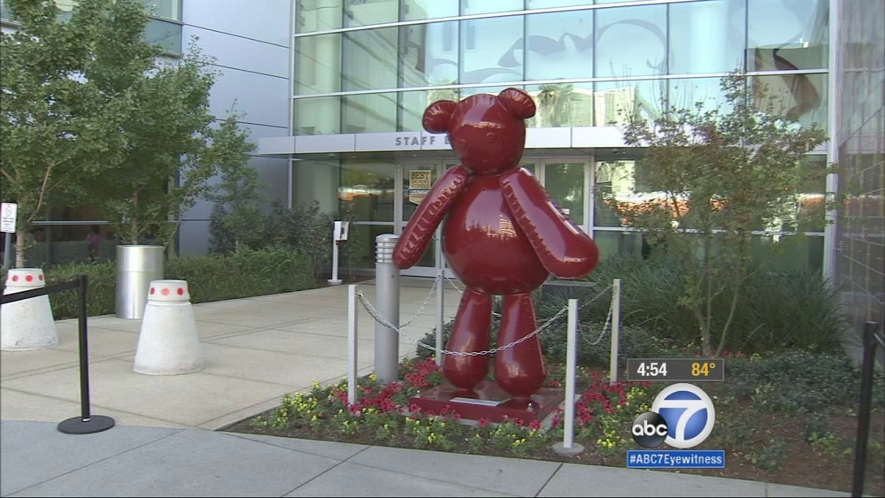 New teddy bear sculpture at Children's Hospital LA