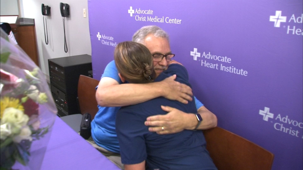 Man thanks nurse who saved his life at Alsip gym