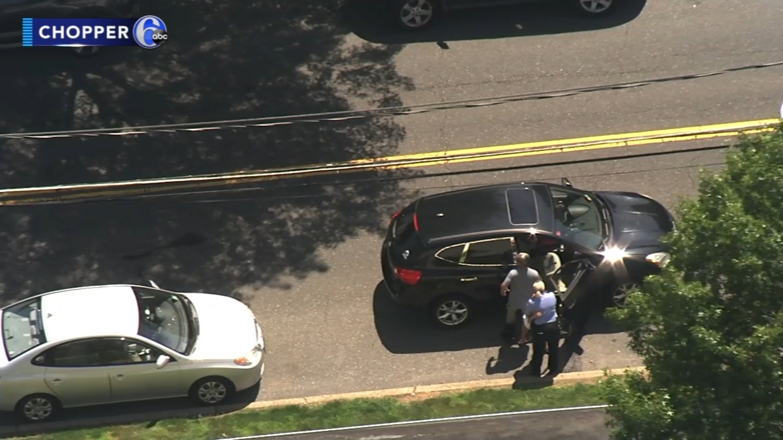 3 pedestrians struck by vehicle in Northeast Philadelphia 6abc