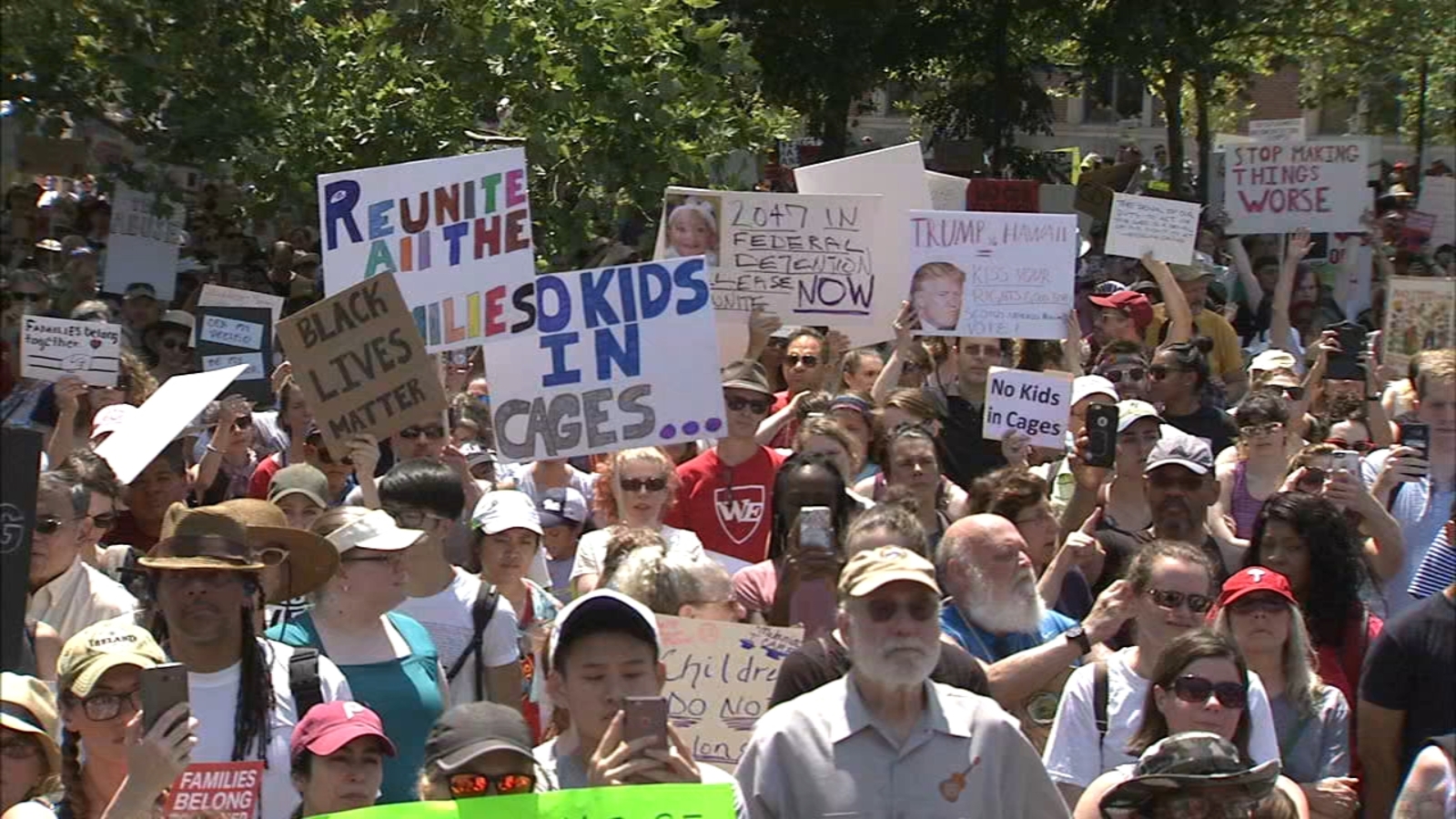 Hundreds protest zerotolerance policy in Logan Square 6abc Philadelphia
