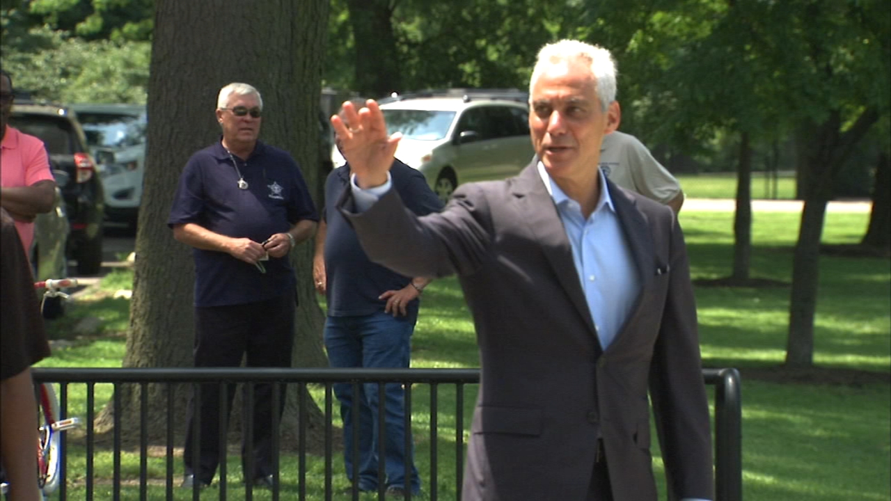 Emanuel outpaces rivals in campaign contributions