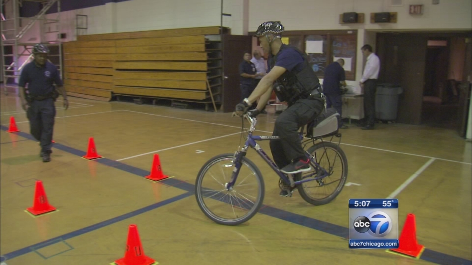 New Chicago Police bike patrols begin training ABC7 Chicago