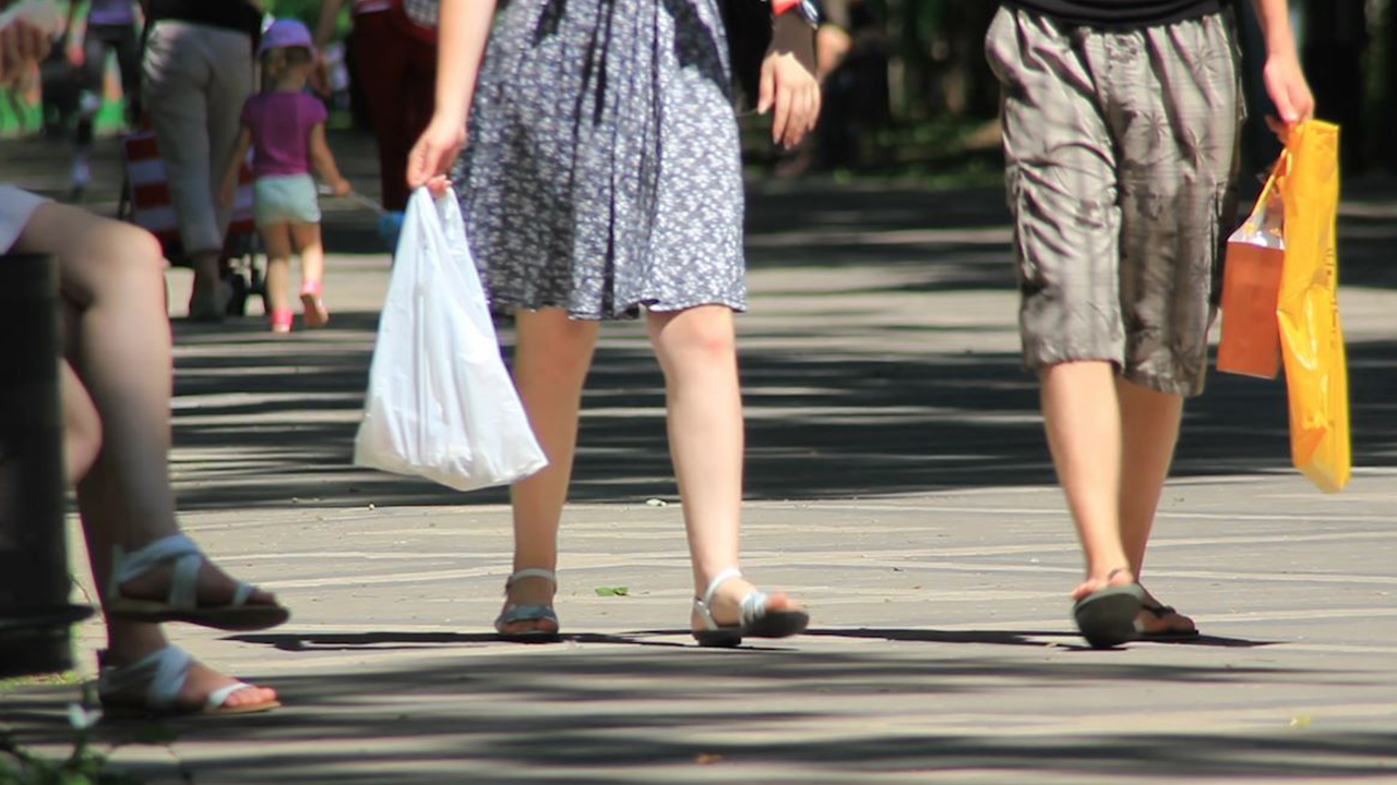 Plastic bag bans spread across country, but not Texas