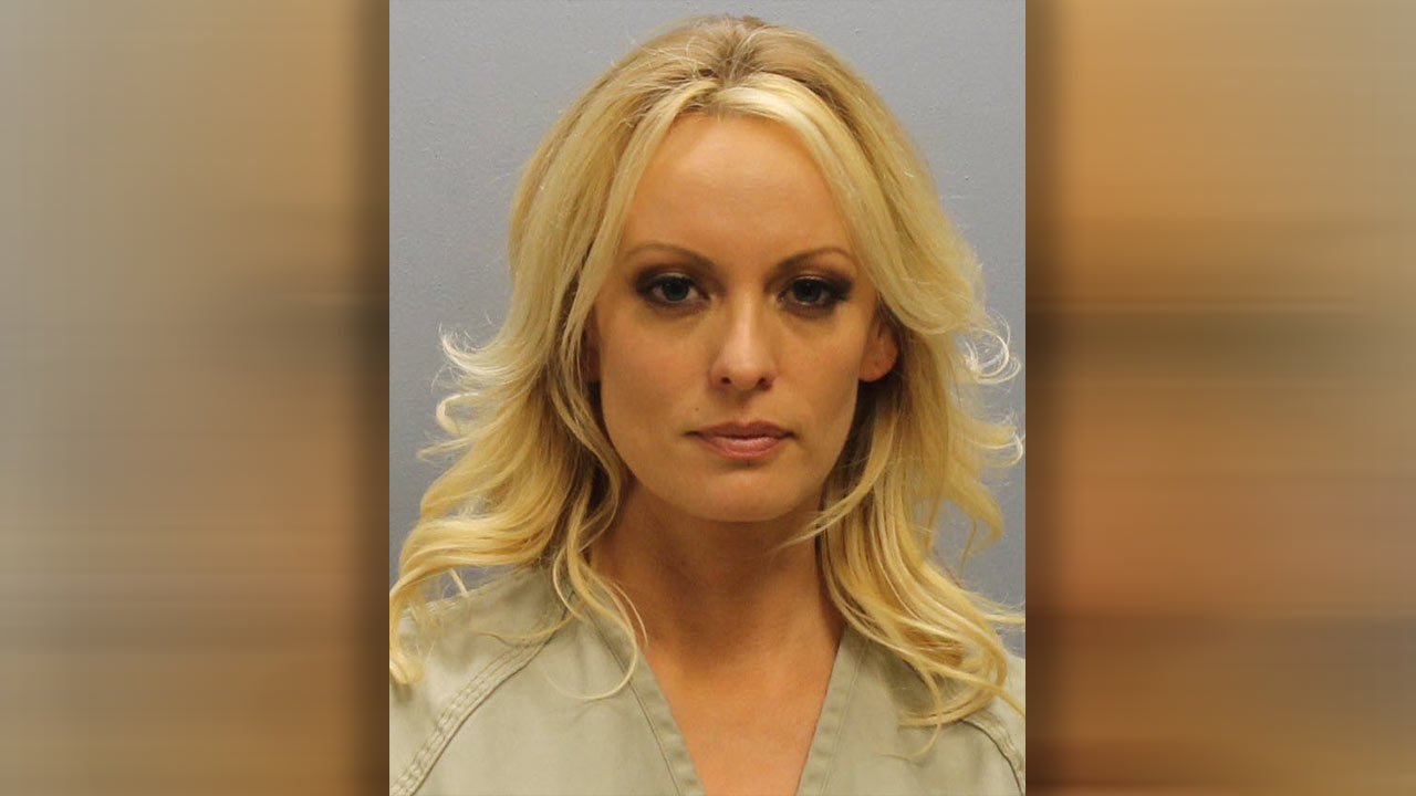 Stormy Daniels accused of letting patrons touch her while on stage at strip club