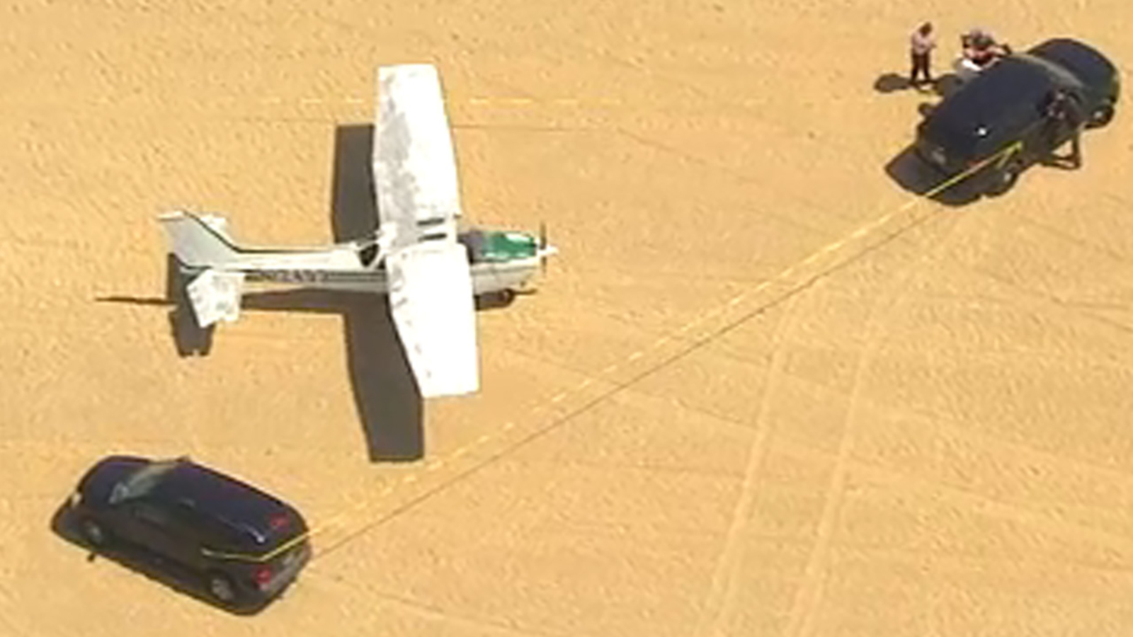Small plane makes emergency landing on New Jersey beach - ABC7 New York