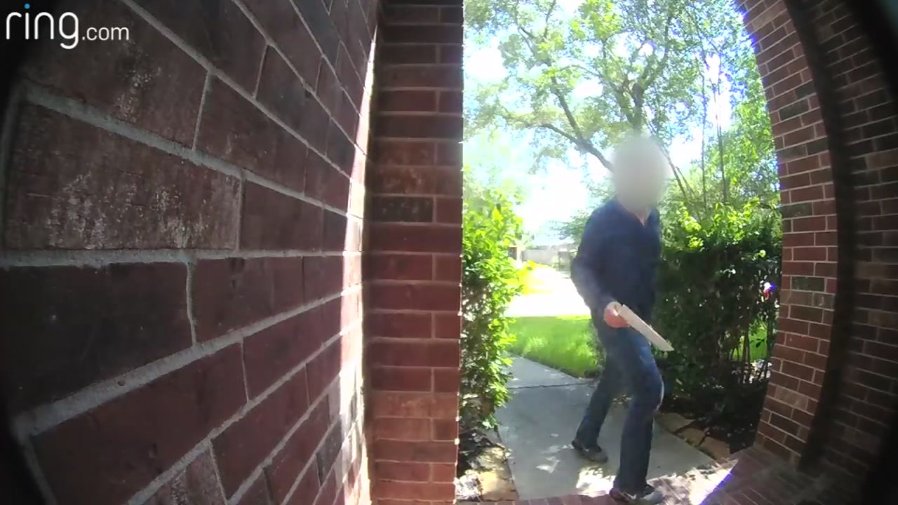 Cypress porch pirate pulls switcharoo with empty envelope