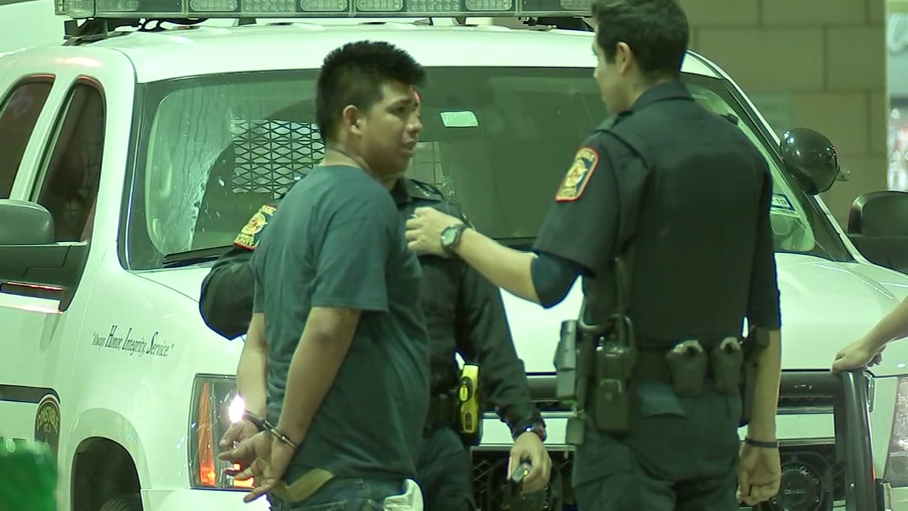 Suspected drunk driver arrested after driving wrong way in west Houston