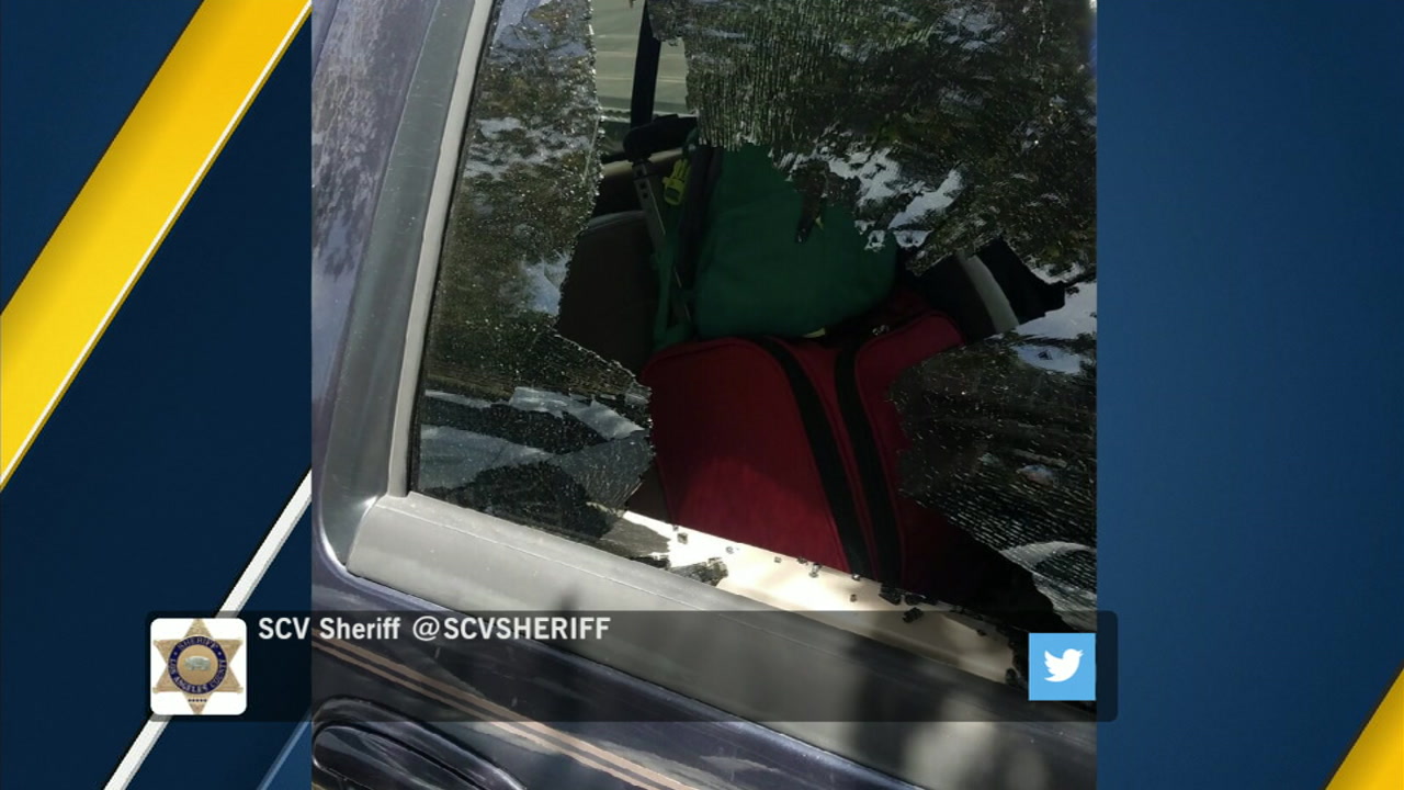 Deputies rescue dog left in hot car in Valencia parking lot