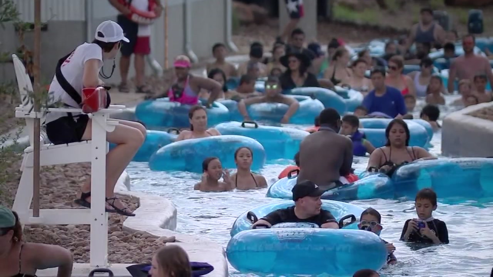 typhoon-texas-set-to-host-week-long-christmas-in-july-abc13-houston