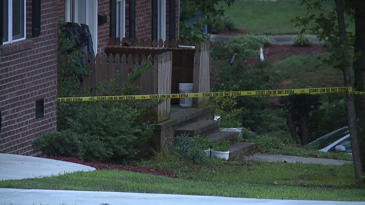 Burlington Police fatally shoot man wielding machete