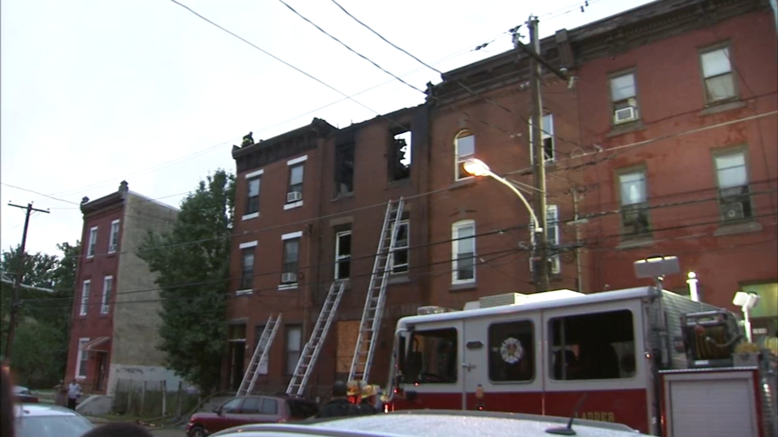 Firefighters battle North Philadelphia fire - 6abc Philadelphia