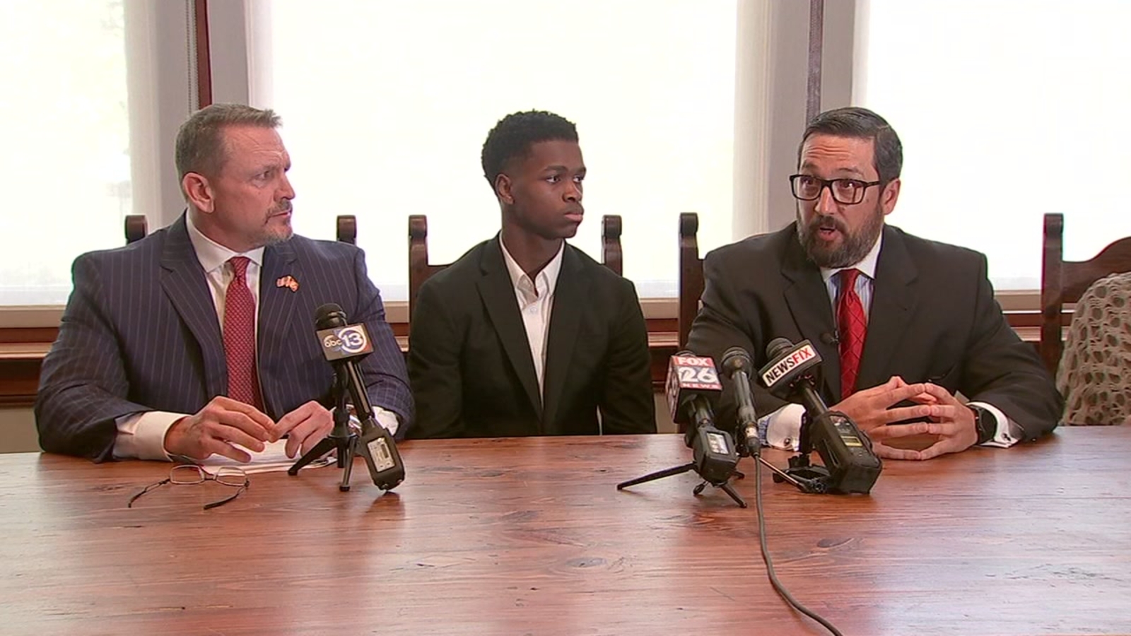 Attorneys file motion to dismiss murder charges against Houston teen