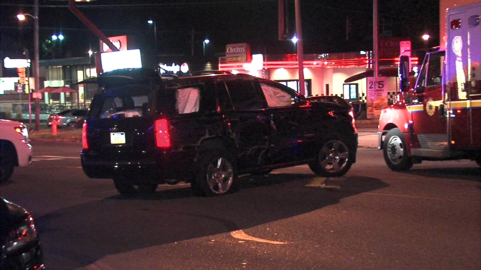 Police investigate crash on Broad Street - 6abc Philadelphia