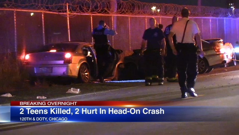 2 killed, 2 injured in head-on crash on Far South Side