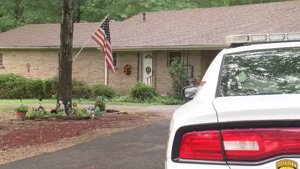 Woman shoots and kills husband over pornography dispute