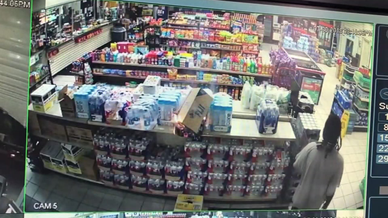 Suspect sets fire inside N. Houston store and attacks workers