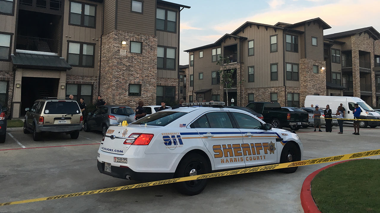 Authorities investigate fatal NW Harris County shooting