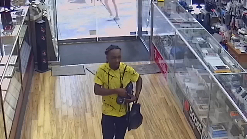 Suspect unhappy with tattoo returns and stabs artist in Bronx