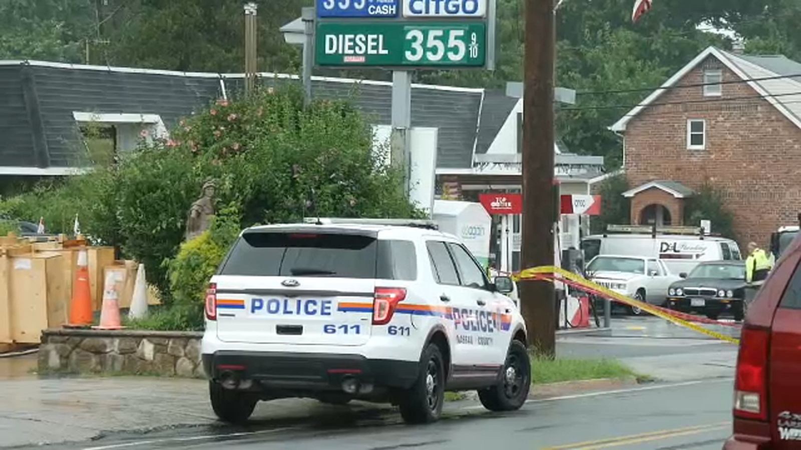 Police Man fatally shot inside gas station in Glen Head, Long Island