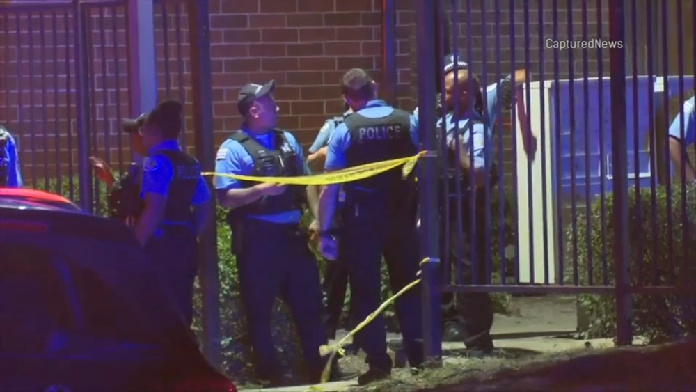8 wounded in Gresham among dozens shot in Chicago Sunday
