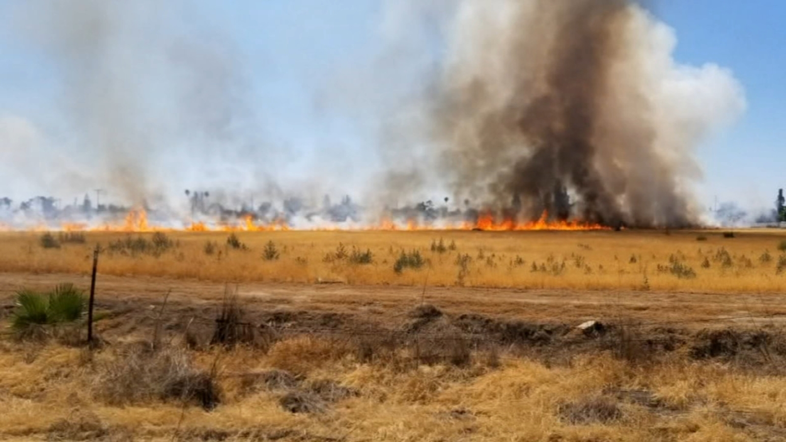 Firefighters mop up after vegetation fire in Porterville ABC30 Fresno