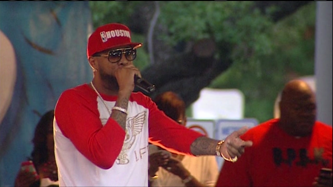 Houston rapper Slim Thug giving away home to Harvey victim