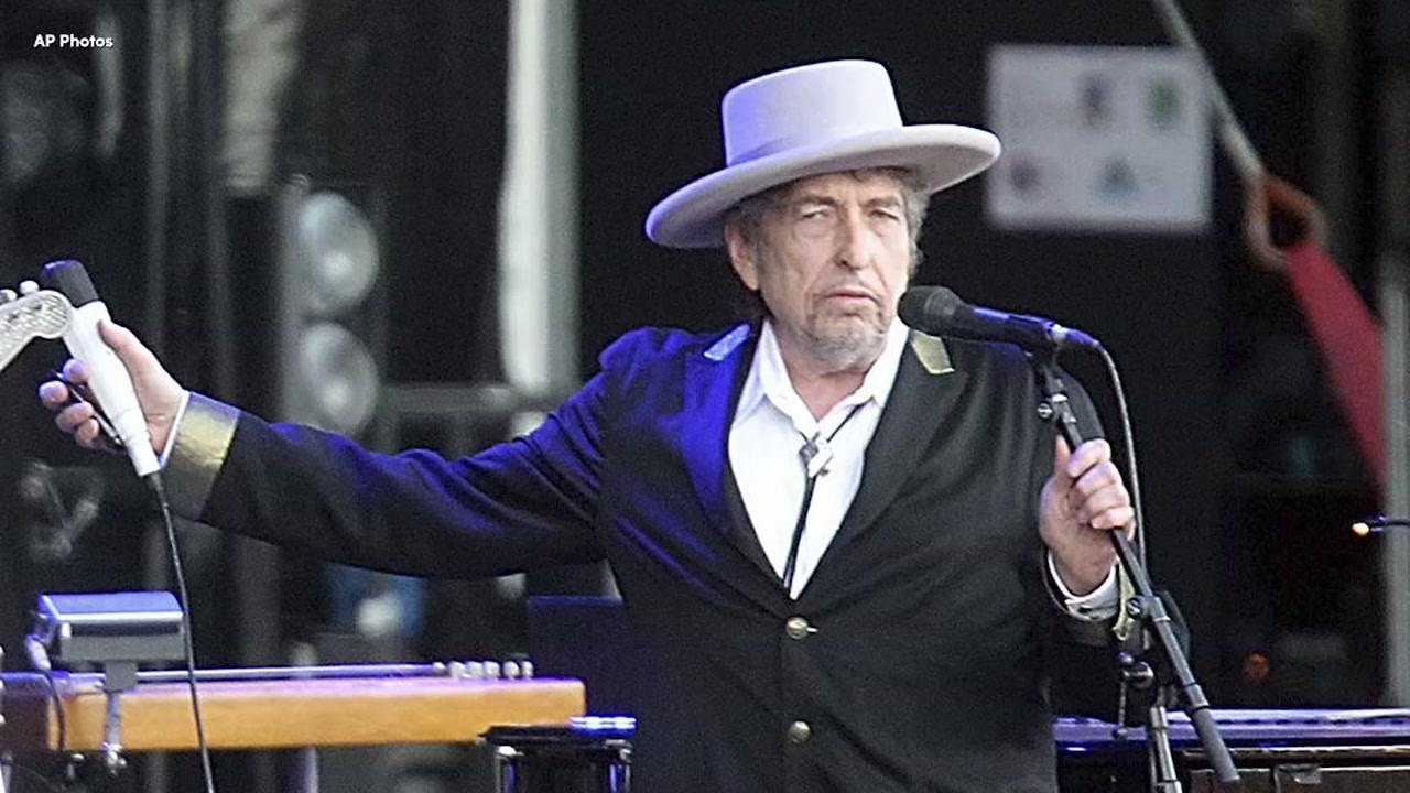 Bob Dylan will be peforming in Sugar Land