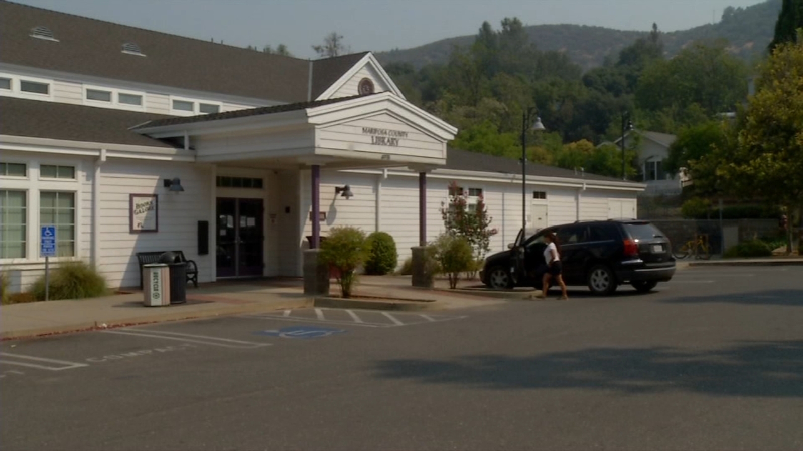 Mariposa Co. offices reopen after closing because of poor air quality