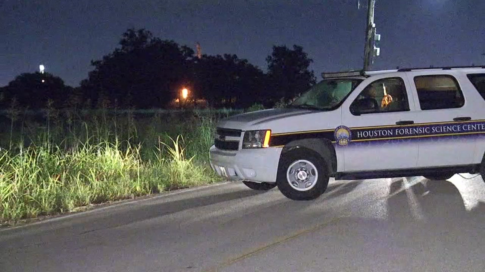 Suspect leads police to body dumped in ditch in southwest Houston ...