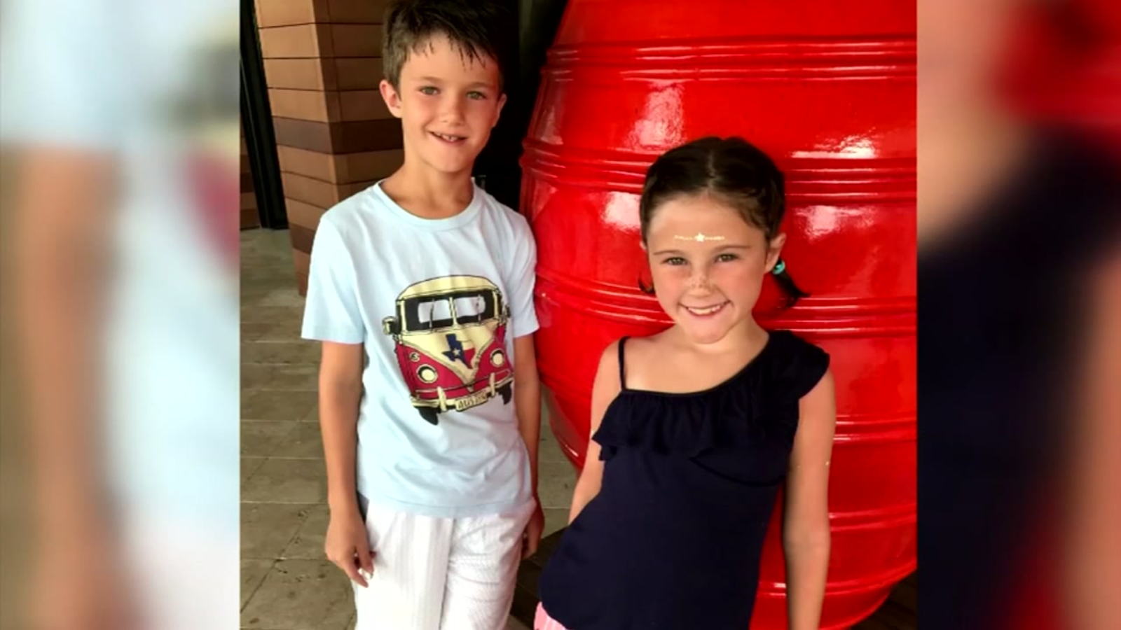 Parents say 2 young children put in hotel by Frontier Airlines after