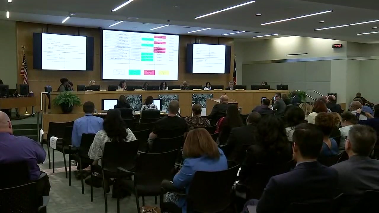 HISD board votes to give teachers pay increases after proposed freeze
