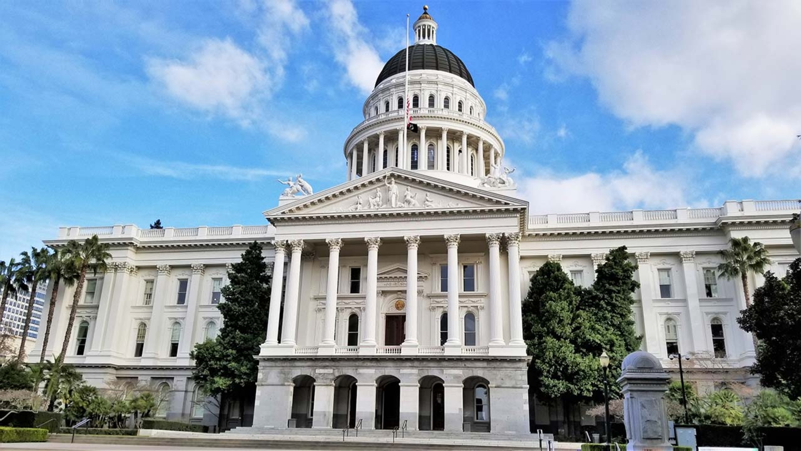 Secret DMV office in California's capitol building serves lawmakers and
