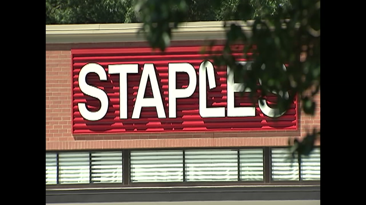 Staples fires manager who accused pregnant woman of shoplifting