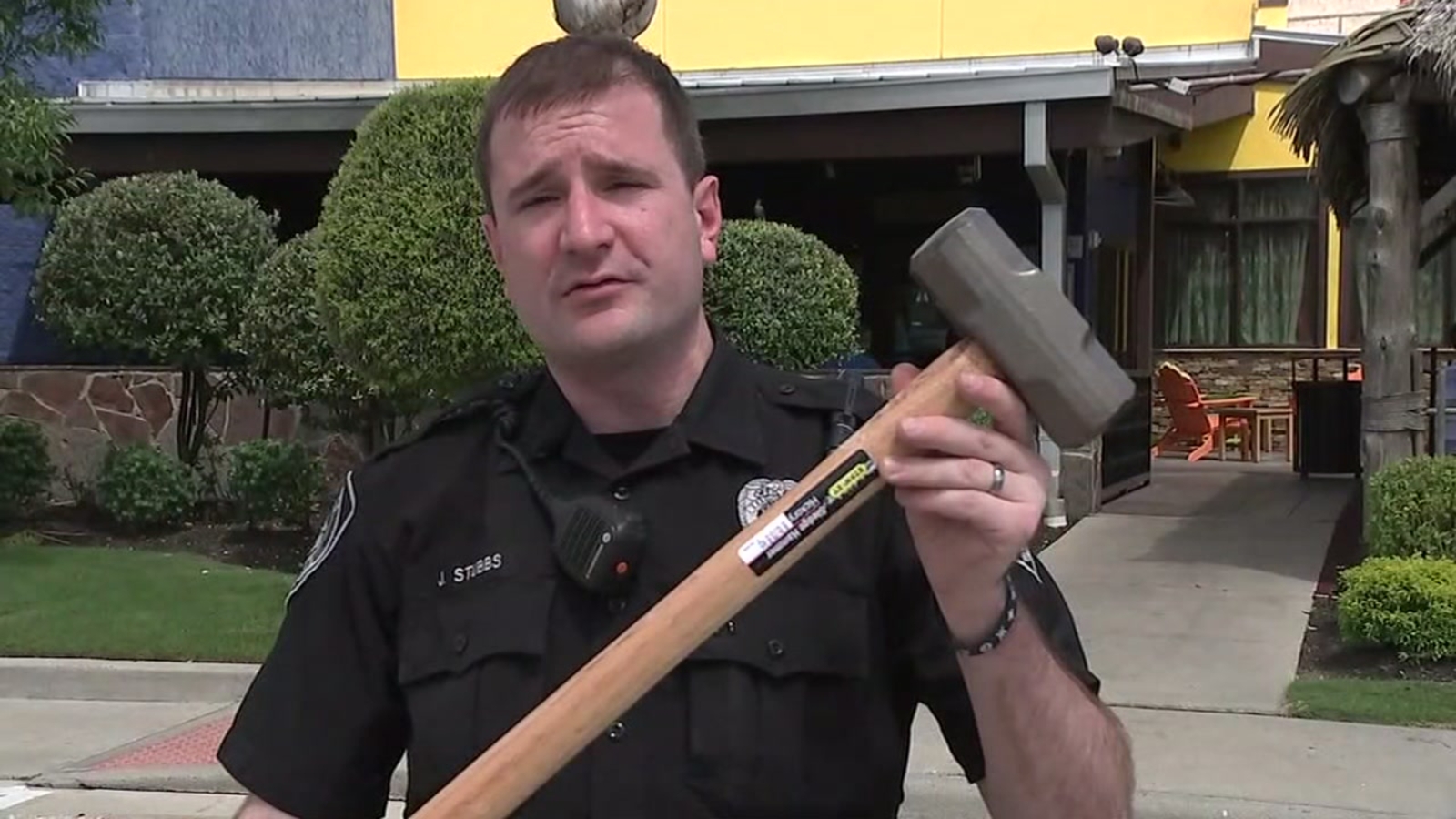 League City officer smashes window to save child locked in hot SUV ...