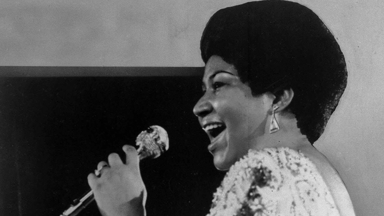 Celebrities, politicians, artists pay tribute to Aretha Franklin