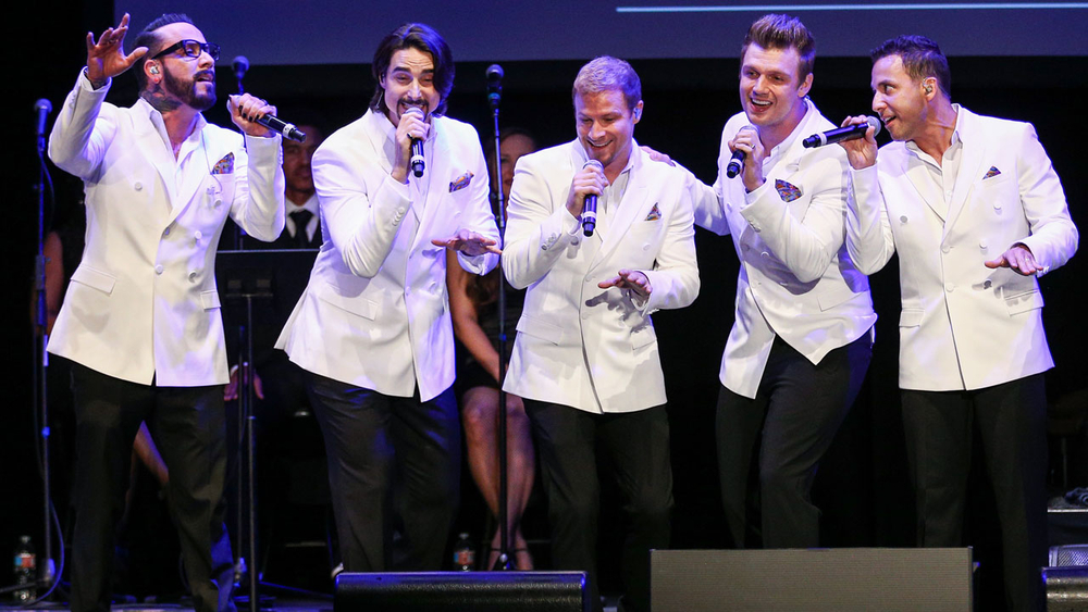Backstreet Boys fans injured in storm at Oklahoma concert