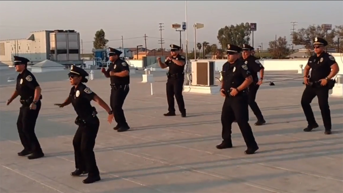 Delano Police Department Lip Sync To Popular Cumbia Song El Tao Tao Abc30 Fresno delano police department lip sync to