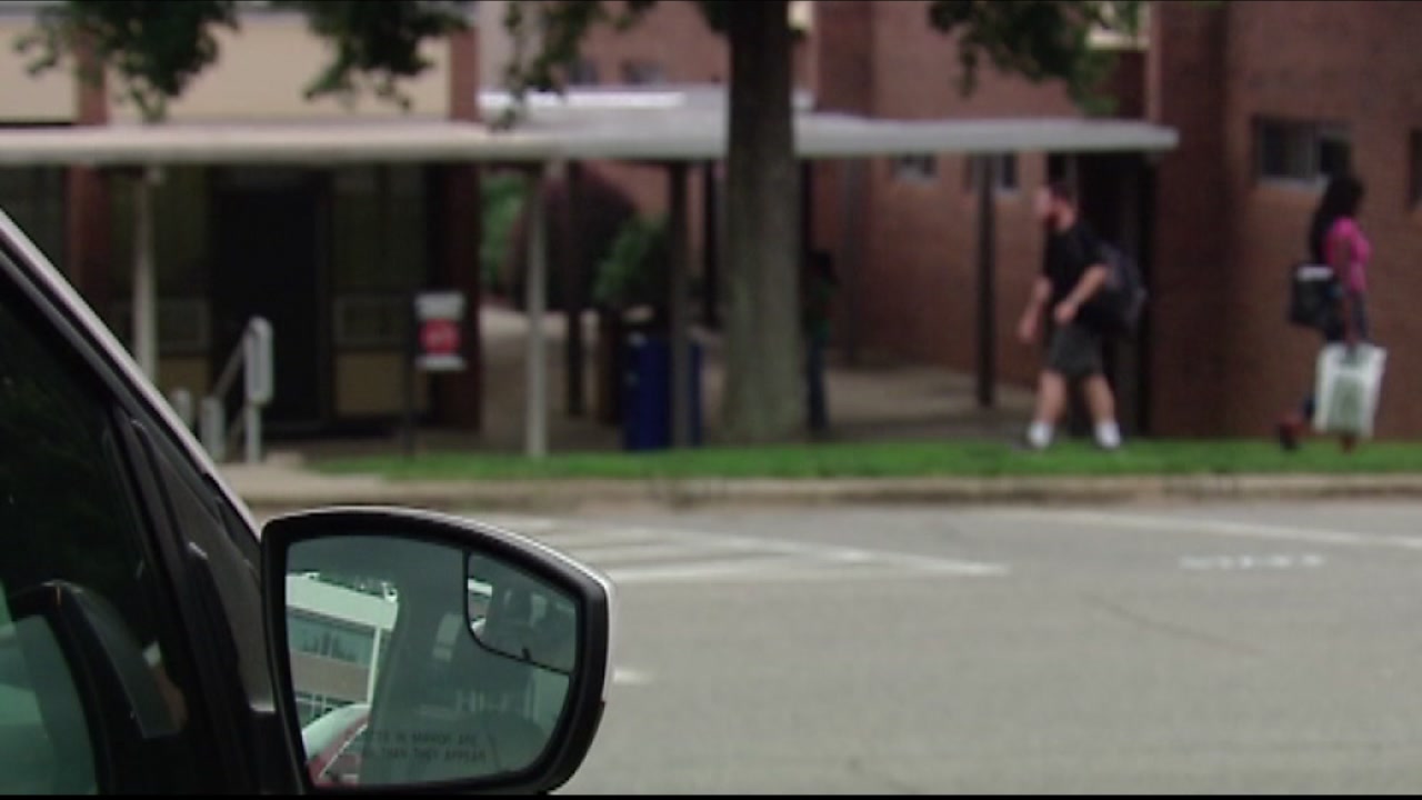 College students called 'the perfect target' for scammers